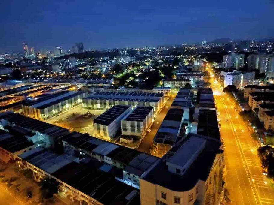 Homestay Shah Rizki At Imperio With Swimming Pool Muslim Friendly Malacca Екстериор снимка