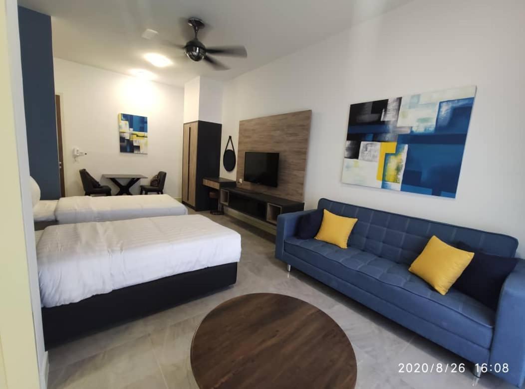 Homestay Shah Rizki At Imperio With Swimming Pool Muslim Friendly Malacca Екстериор снимка