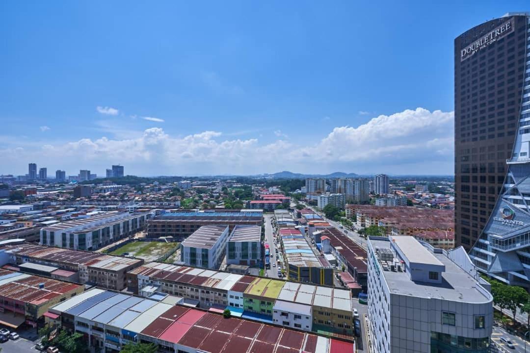 Homestay Shah Rizki At Imperio With Swimming Pool Muslim Friendly Malacca Екстериор снимка
