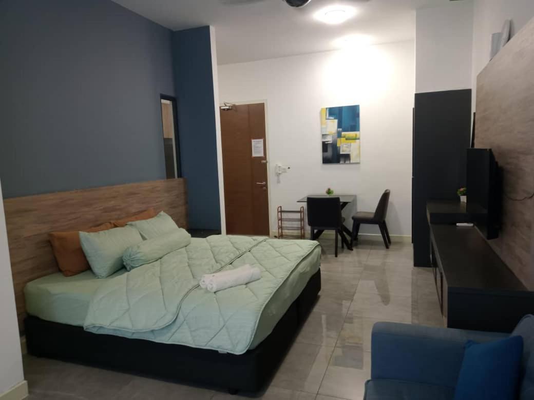 Homestay Shah Rizki At Imperio With Swimming Pool Muslim Friendly Malacca Екстериор снимка